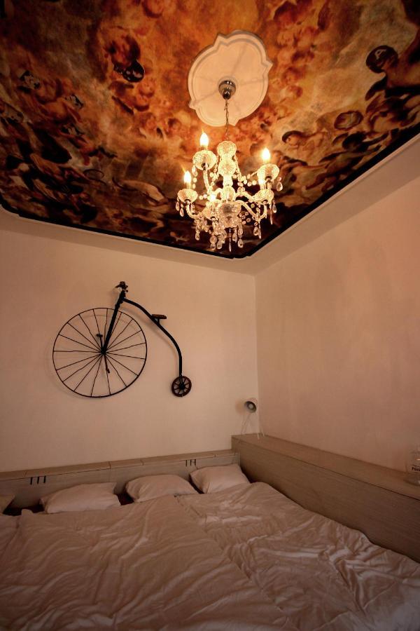 For The Bold, Chic And Open Minded Apartment Виена Екстериор снимка