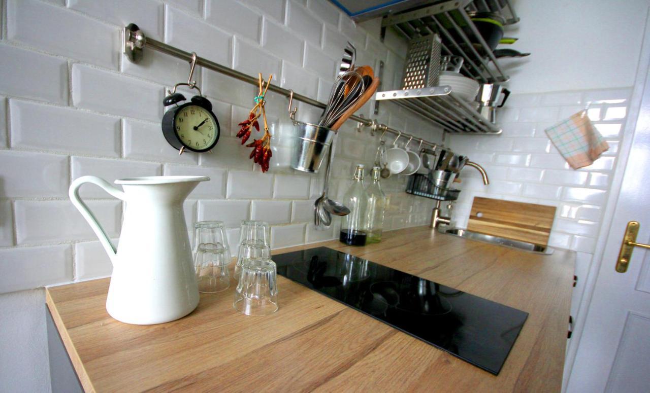 For The Bold, Chic And Open Minded Apartment Виена Екстериор снимка